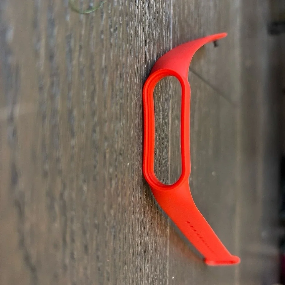 NEW Fitbit Replacement Silicone Fitness Tracker‎ Band, Red
